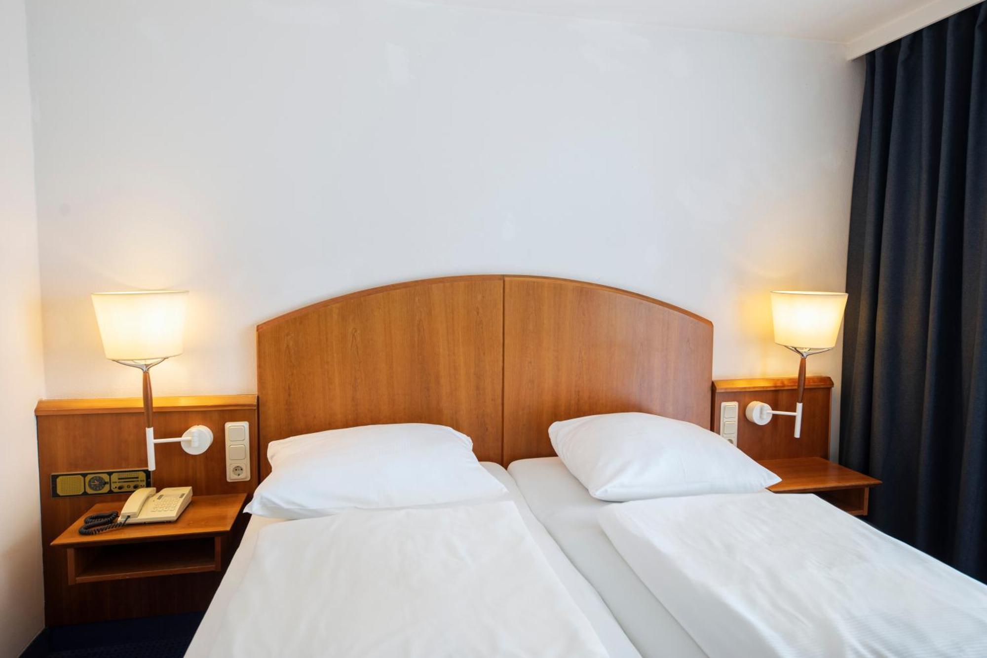 Roomingtons Karoli Waldkirchen Exterior foto