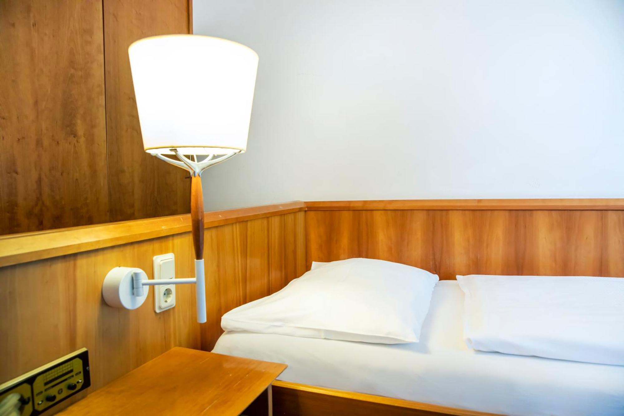 Roomingtons Karoli Waldkirchen Exterior foto